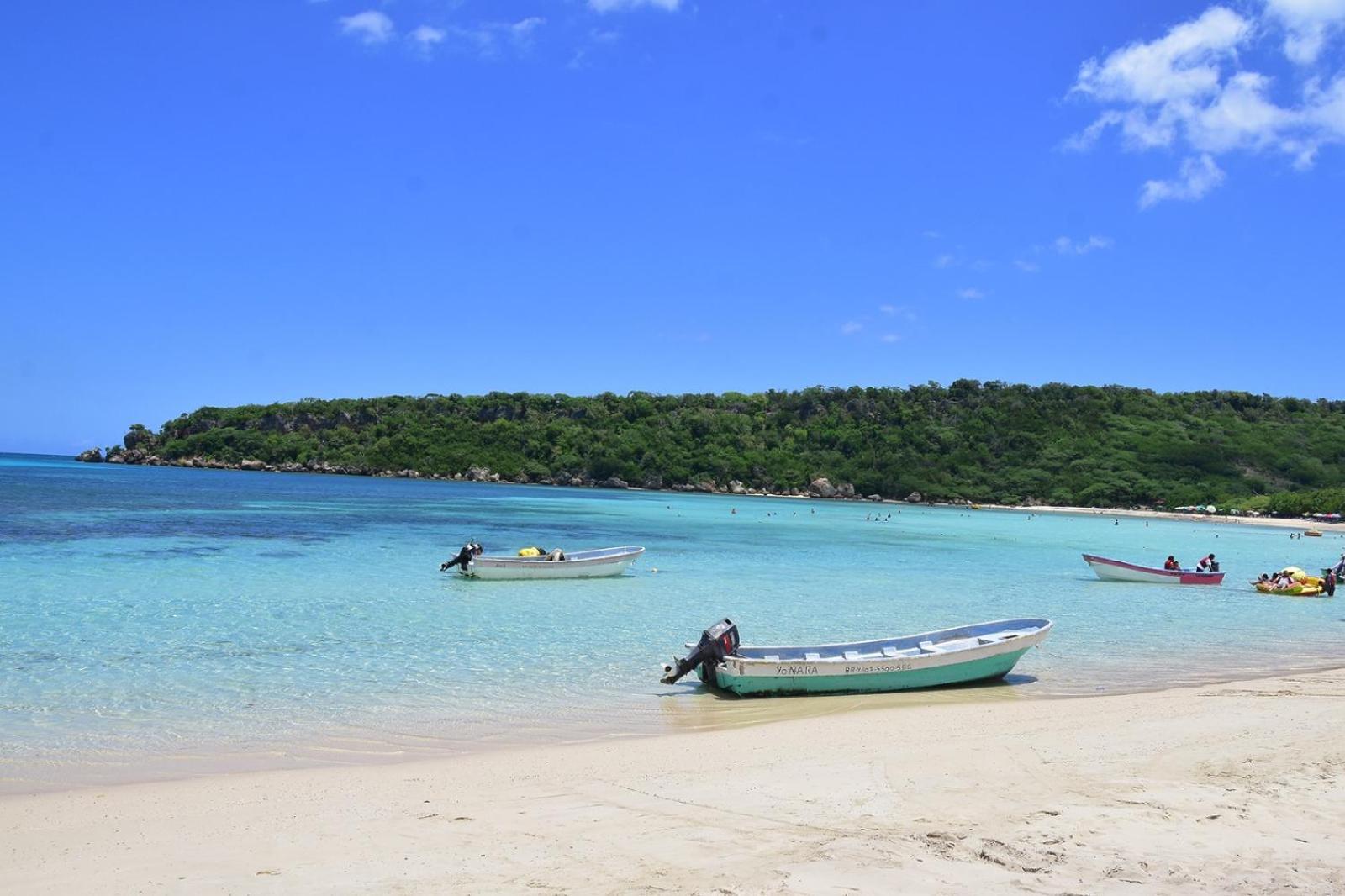 Ensenada Resort Punta Rucia Ngoại thất bức ảnh